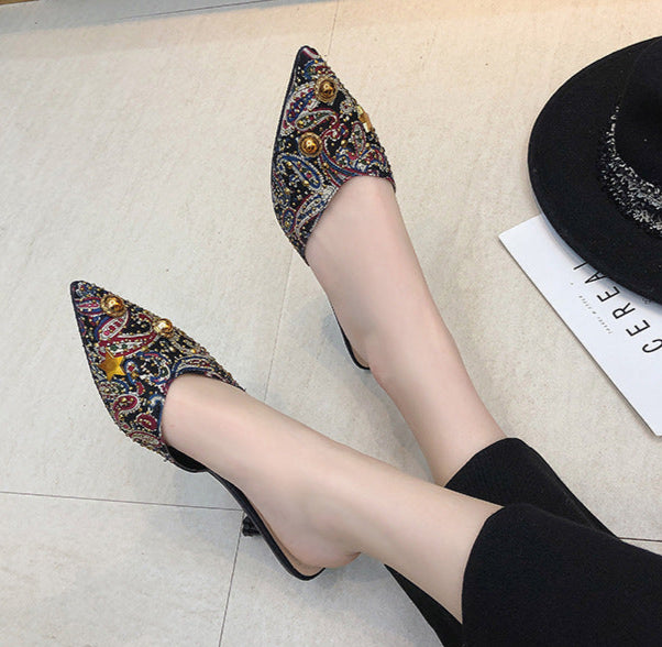 pointed mule heels with studded embellishments - ZINALY