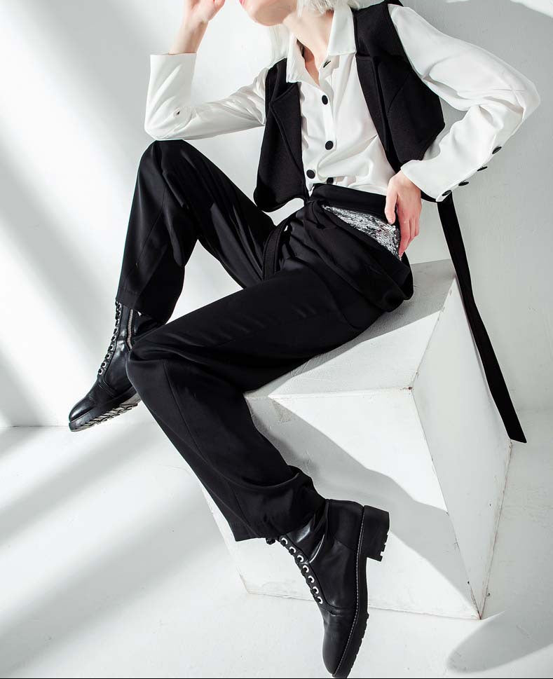 layered cropped vest shirt with waist straps – MONROE