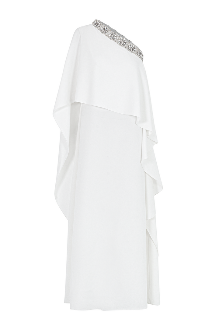 فستان كيب بكتف واحد مع رقبة مرصعة بالجواهر – عاجي