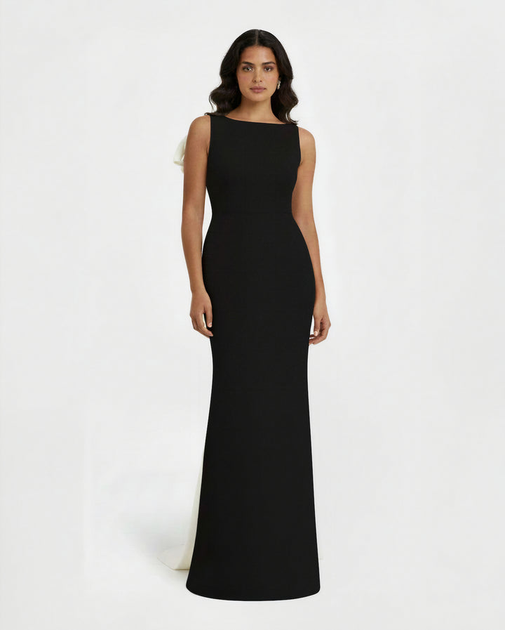 sleeveless column gown with contrast train – NOILF-1