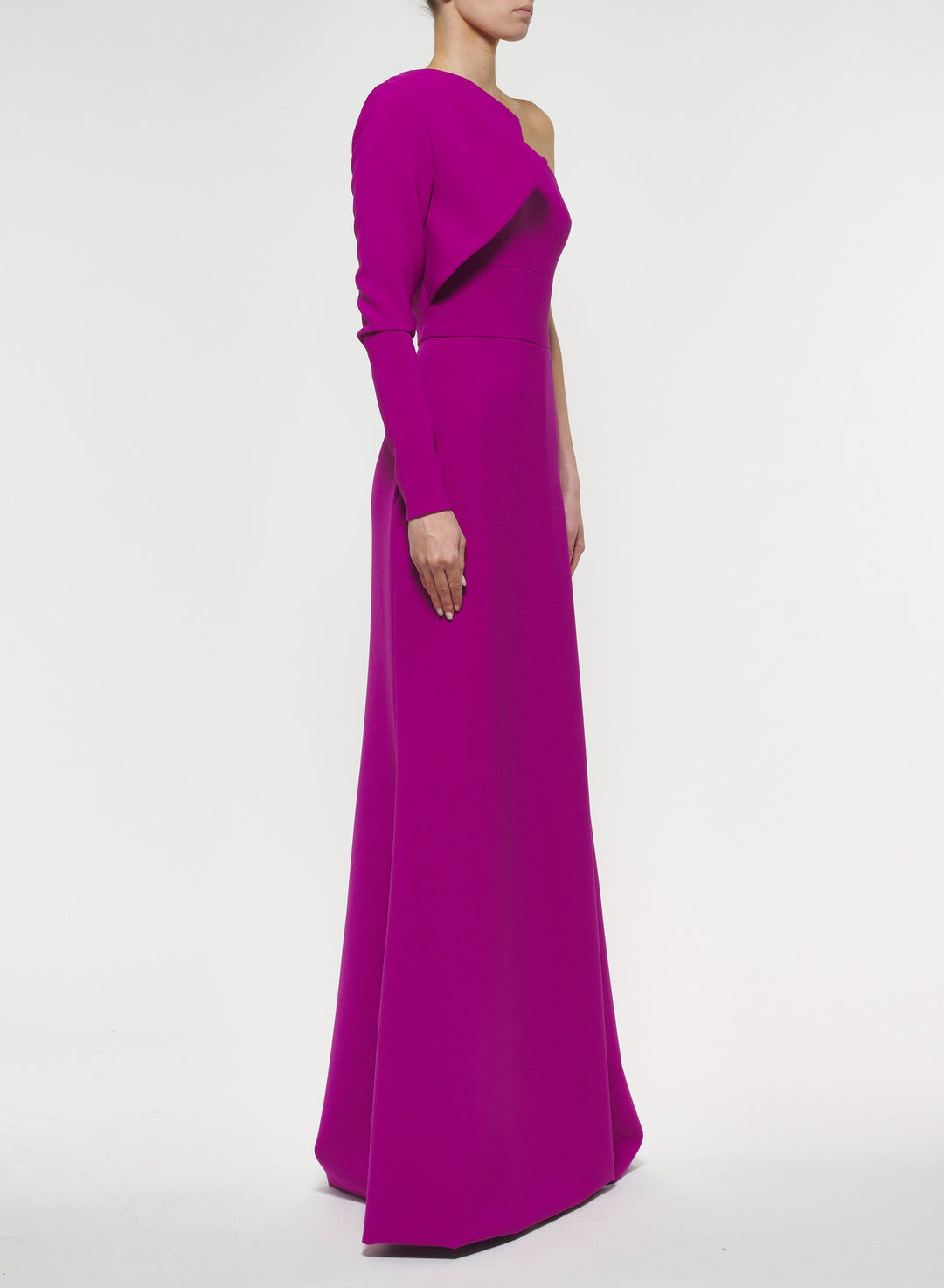 فستان بكتف واحد مع كشكشة منحوتة – سيلي