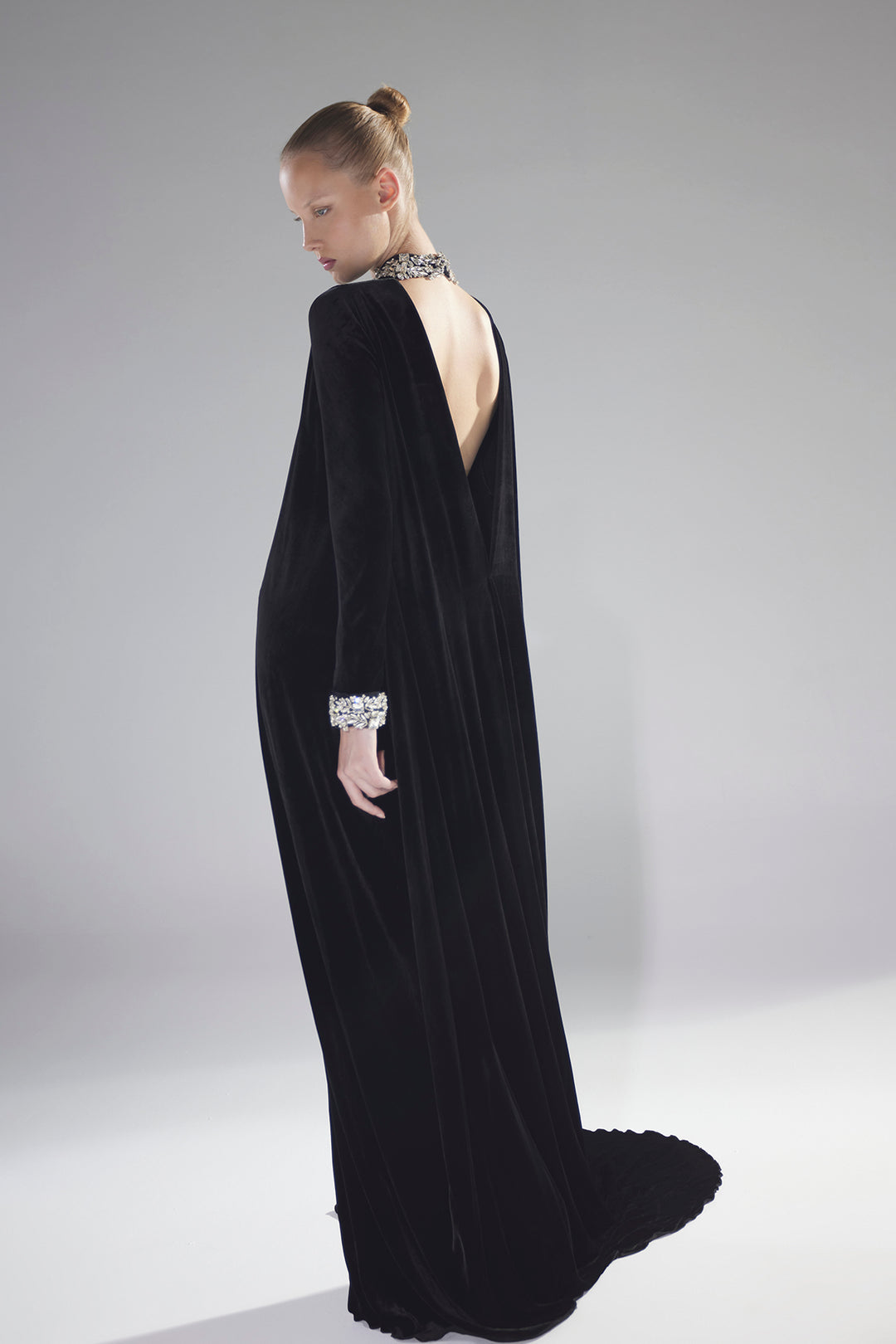long-sleeve velvet column gown with crystal neckline – NOIRÉ