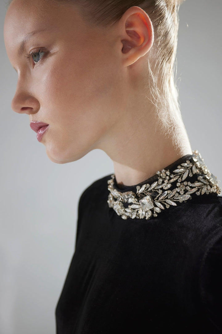 long-sleeve velvet column gown with crystal neckline – NOIRÉ