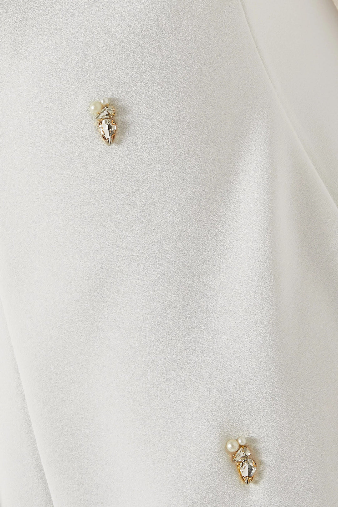 فستان كيب مزين بلمسات من الكريستال – ثرييي