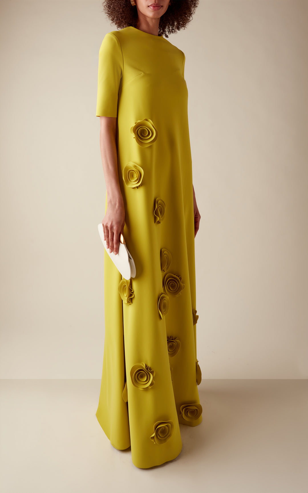 فستان مزين بالزهور بأكمام نصفية – أمارا