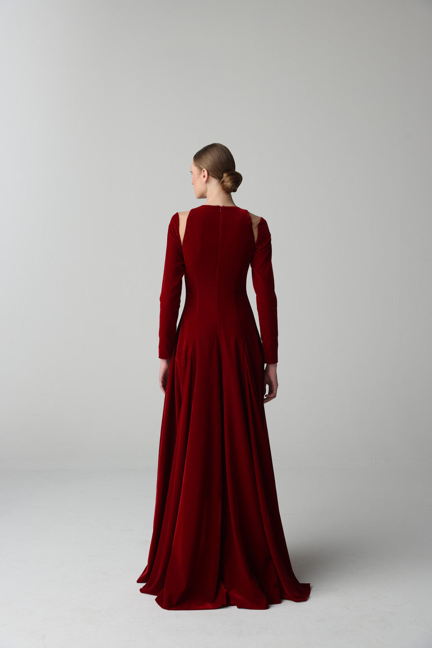 Long-sleeve column gown with shoulder cut-outs – VELARIA