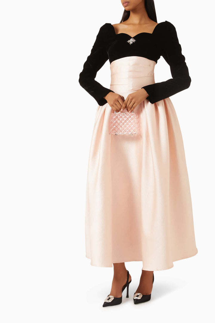 فستان كورسيه مخملي مع تنورة مطوية من الساتان – إيلودي