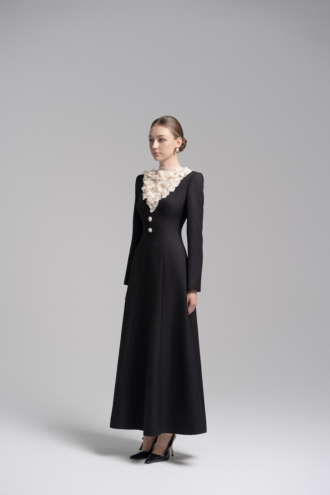 Long-sleeve A-line dress with ruffled lace neckline – VIVIENNE