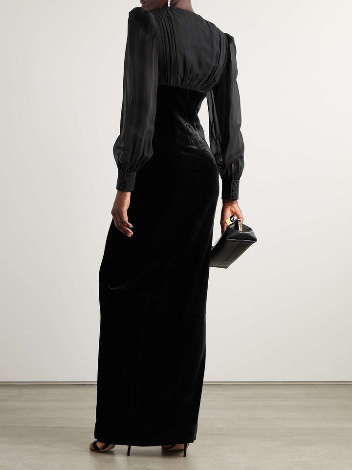 فستان مخملي بأكمام شيفون وأزرار كريستالية – نوار