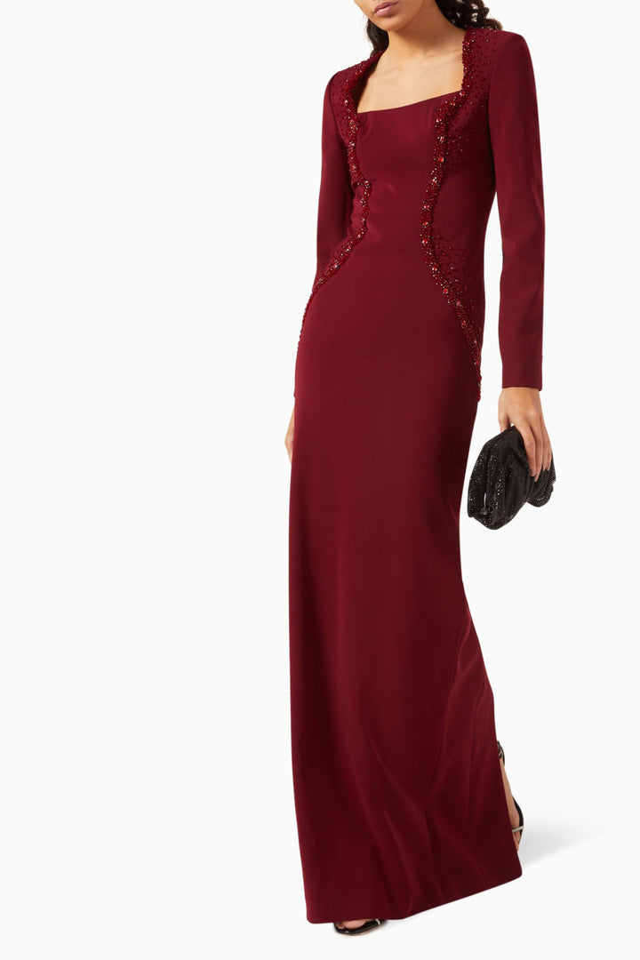 فستان مزين برقبة مربعة وخرز محيطي – فيوليتا