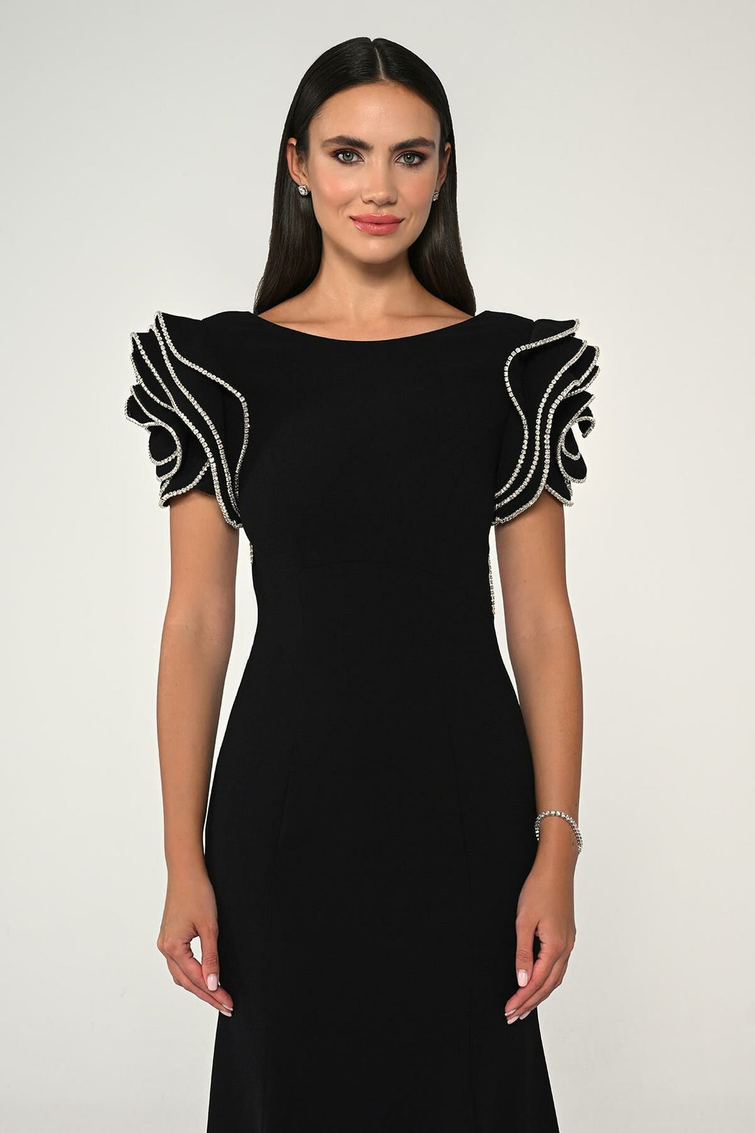 mermaid gown with sculpted pearl-trim sleeves – ARLENE