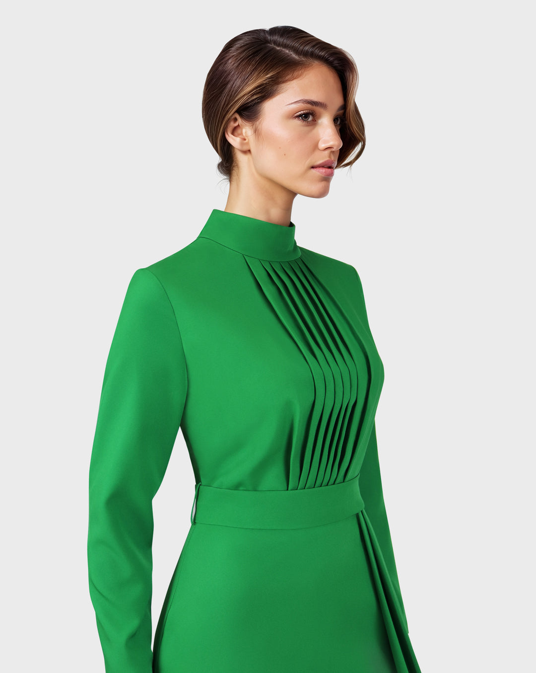 Pleated chest with long sleeves green dress
