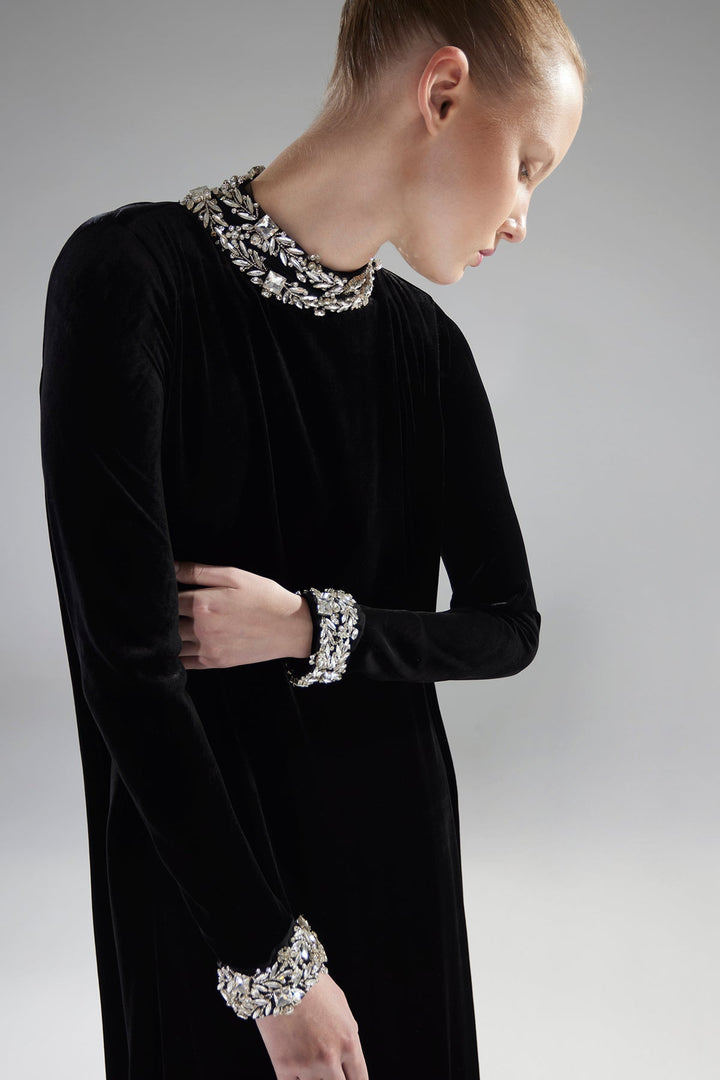 long-sleeve velvet column gown with crystal neckline – NOIRÉ