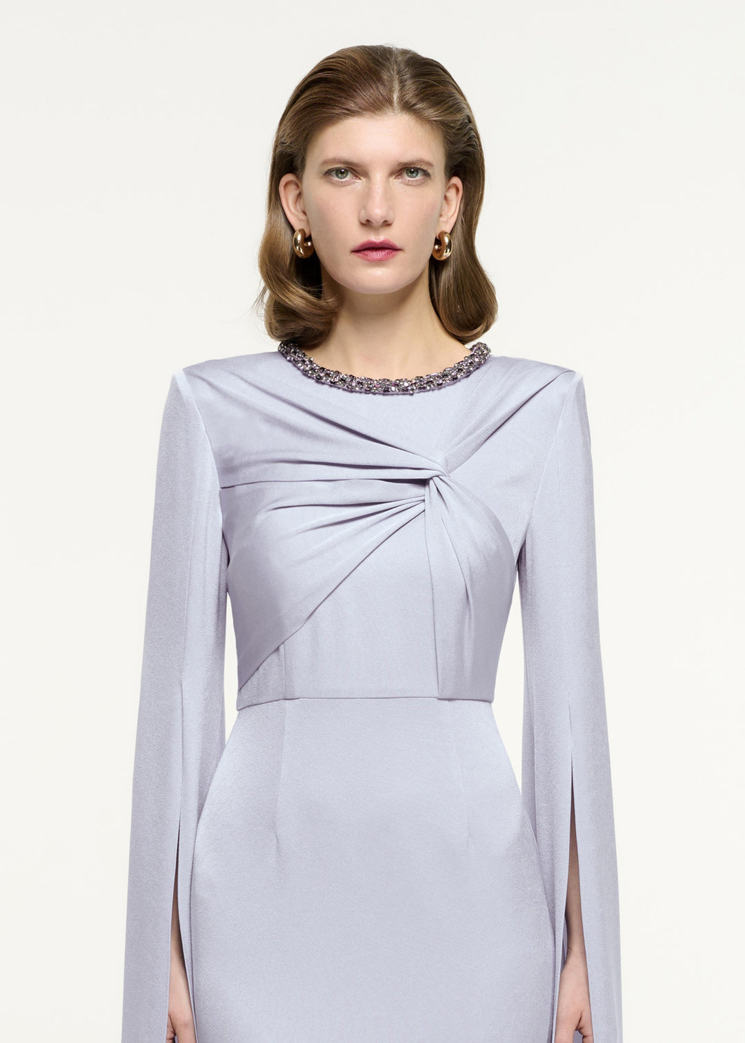 فستان حورية البحر بأكمام طويلة وكاب – أورورا