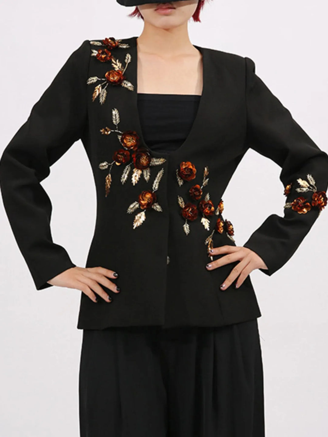 deep v-neck jacket with floral appliqué – SERENAZLU