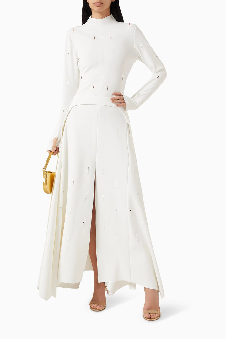 فستان بياقة عالية وأكمام طويلة وشق أمامي – روبينا