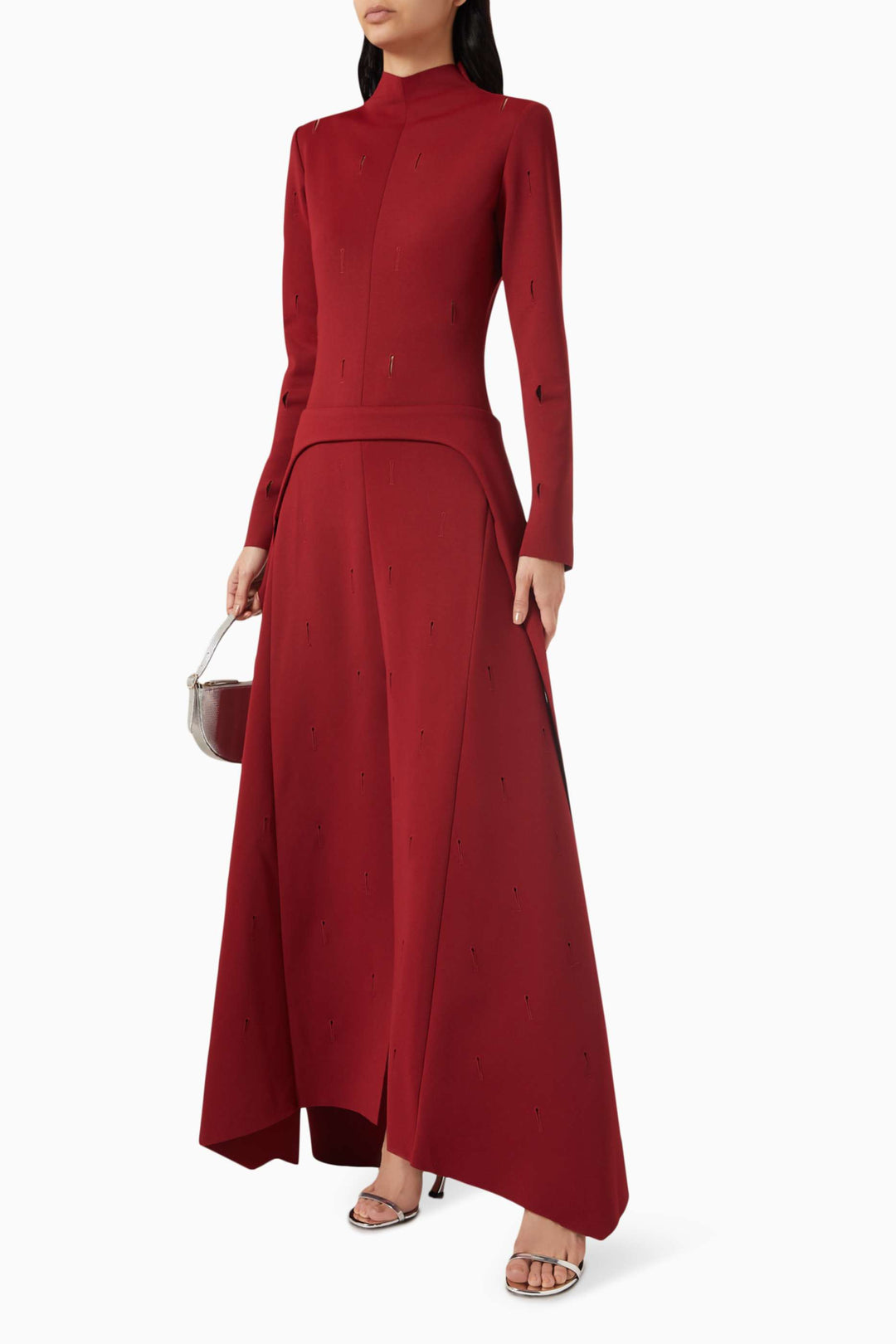 فستان بياقة عالية وأكمام طويلة وشق أمامي – روبينا