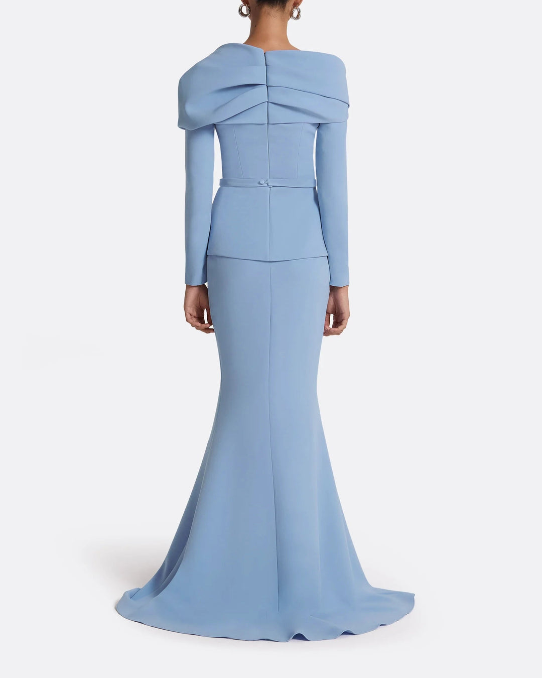 فستان مكشوف الكتفين مع خصر منفوش – سيرينل