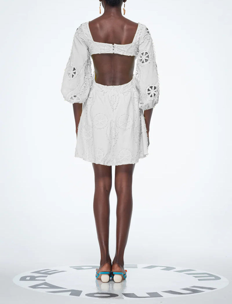 Haut à manches évasées plissées et ensemble jupe longue avec ceinture à la taille – Rosiny 