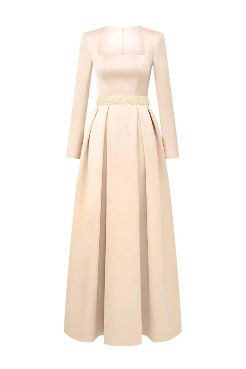 فستان ساتان برقبة مربعة وخصر مزين – إليانا