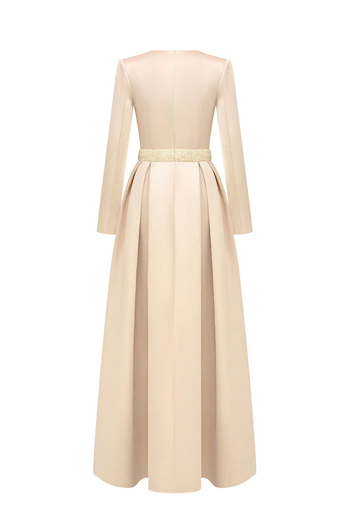 فستان ساتان برقبة مربعة وخصر مزين – إليانا