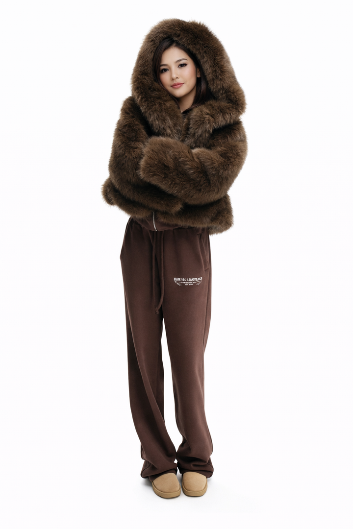 فستان ماكسي أبيض مطرز بحافة مزينة بشراشيب - أزورا