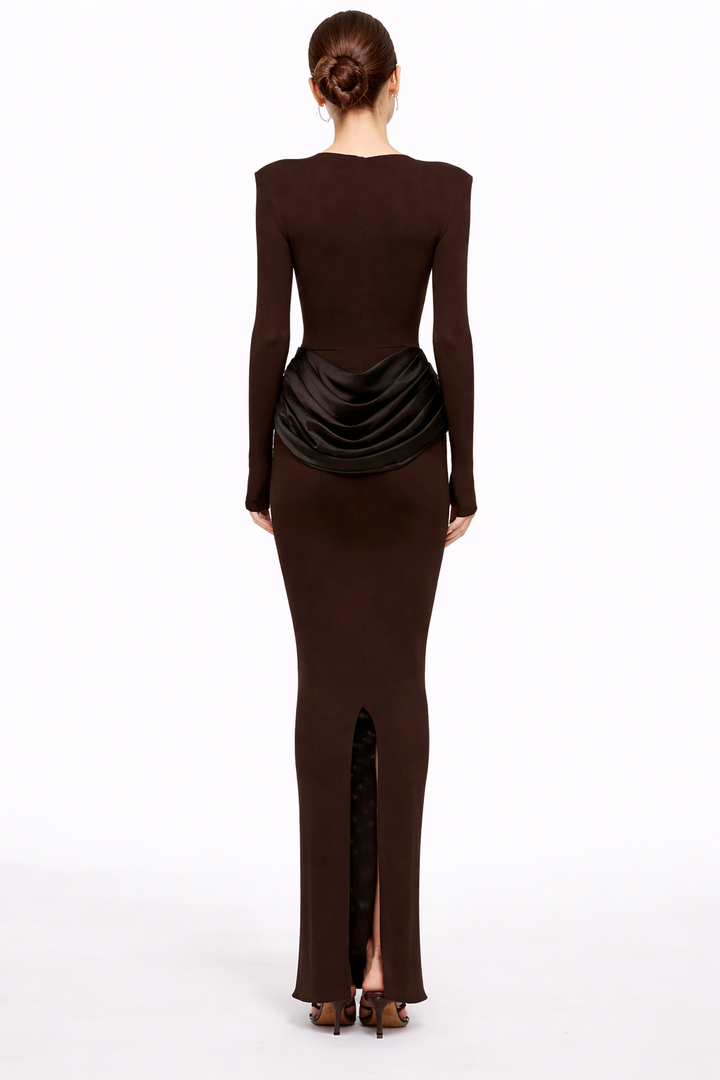 Long fitted dress with structured shoulders and draped waist detail – CHOCOLATE