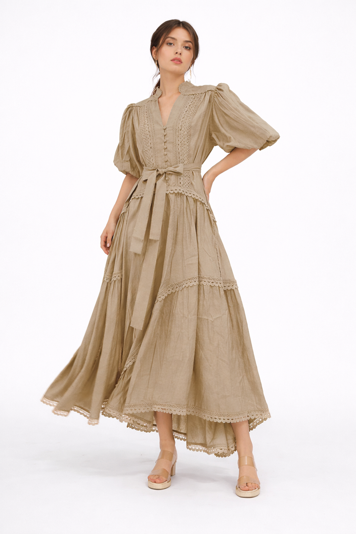 طقم مكون من بلوزة قصيرة وتنورة طويلة من الدانتيل الزهري - أزرق سماوي