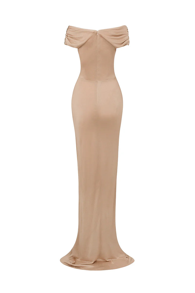 فستان عمودي مكشوف الكتفين مع خصر منسدل – أوريليا