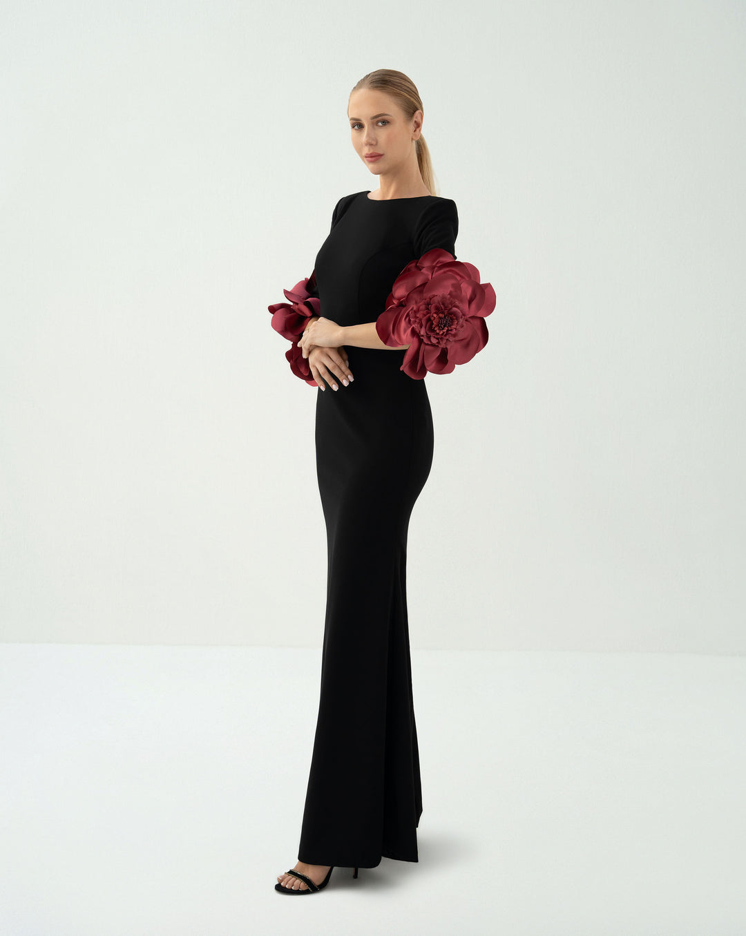 Black column dress with flowered sleeves - LIVIA