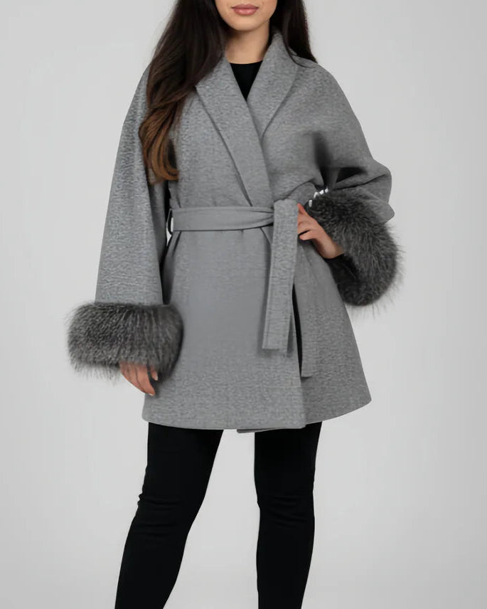 Plissiertes Oberteil mit ausgestellten Ärmeln und Maxirock-Set mit Taillengürtel – Rosiny 