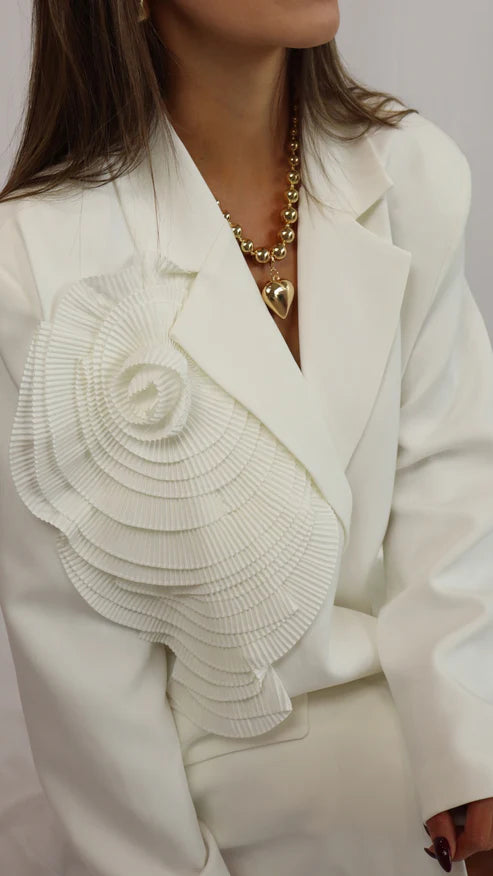 tailored blazer with oversized floral appliqué – LIME