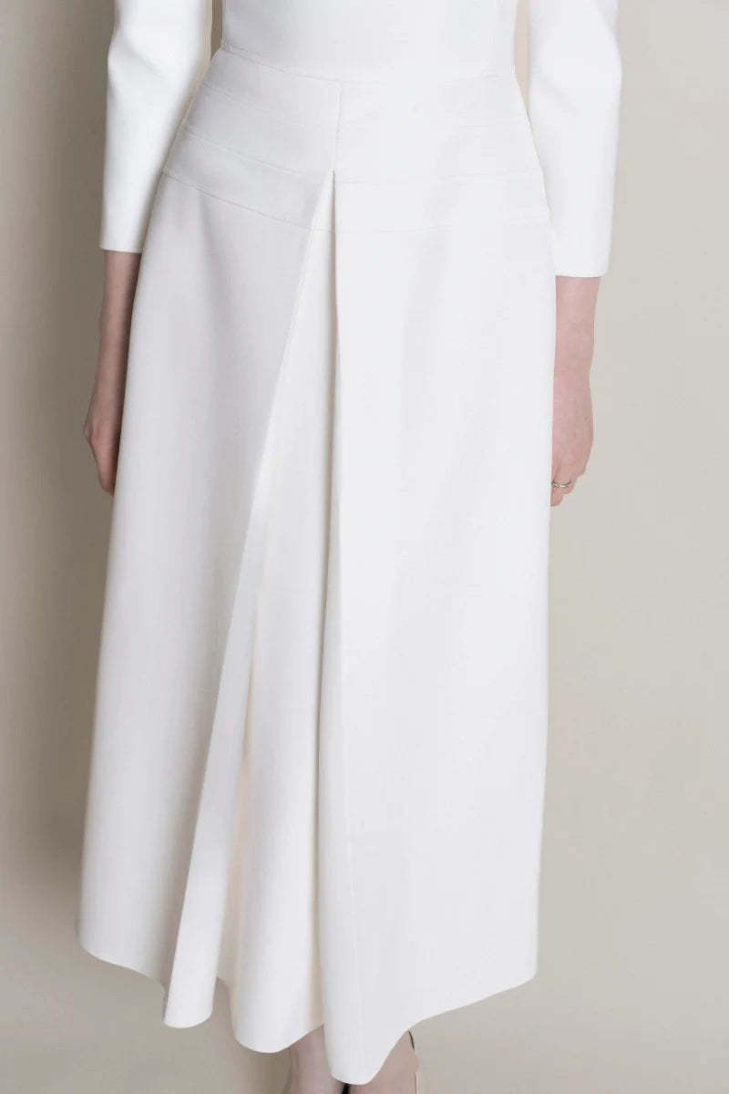 فستان ميدي منظم بأكتاف مصممة خصيصًا – بوري