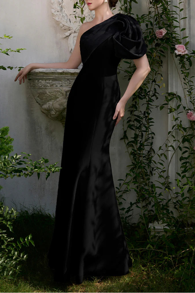 فستان حورية البحر بكتف واحد مع وردة منحوتة – نوار