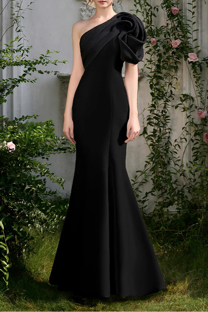 فستان حورية البحر بكتف واحد مع وردة منحوتة – نوار