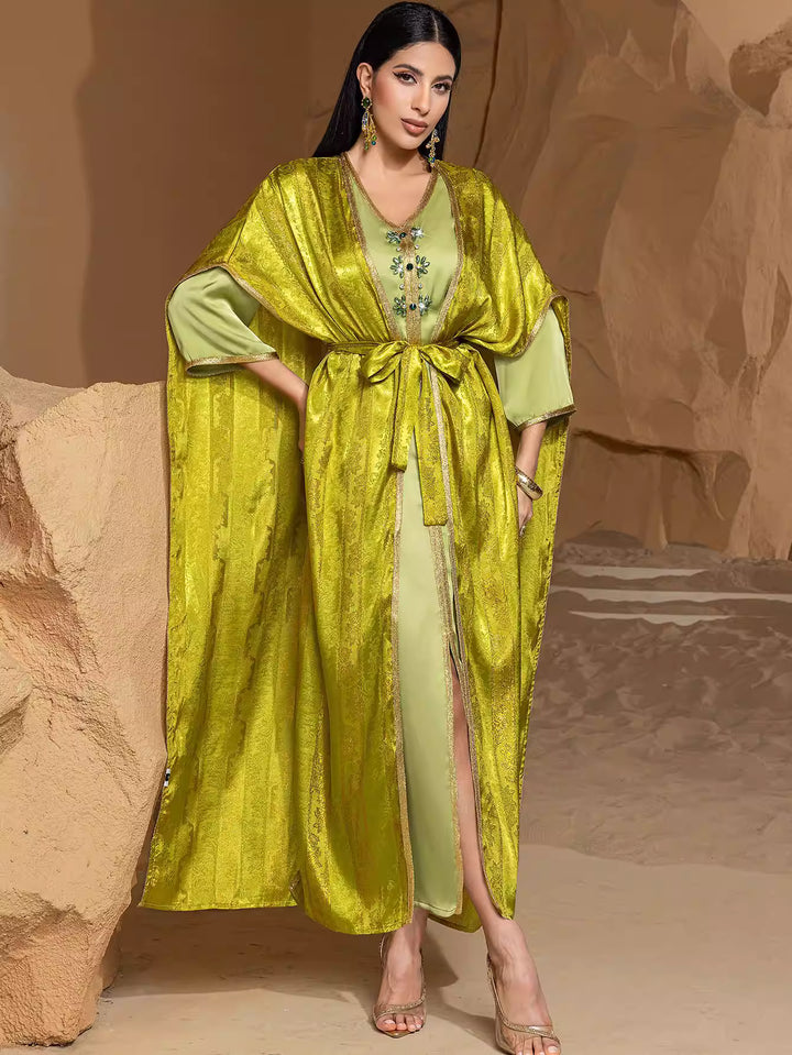 فستان مخملي طويل مكشوف الكتفين بفتحة جانبية - منتصف الليل