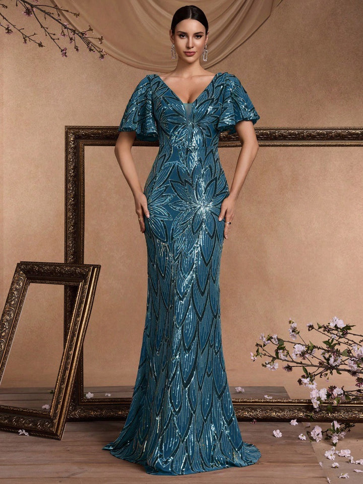 فستان بحمالات رفيعة وفتحة أمامية – أوريلينفا