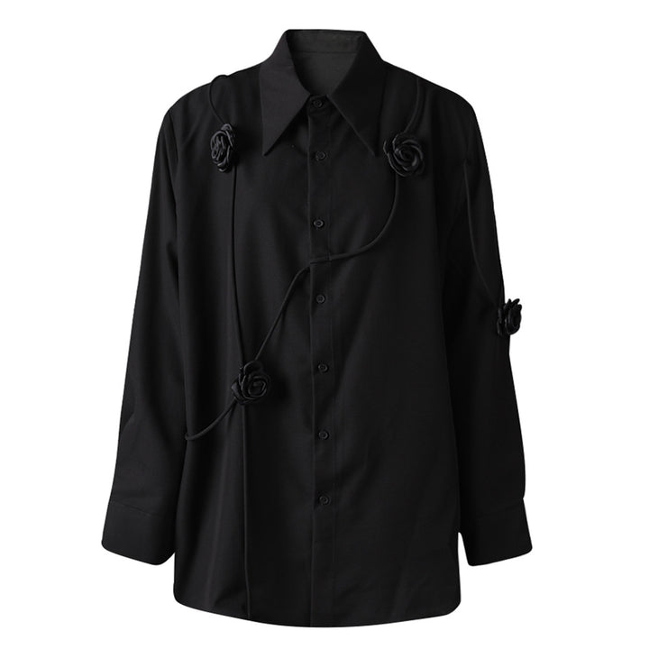 قميص بأزرار مزين بتطريزات زهرية وحواف متباينة – روزن