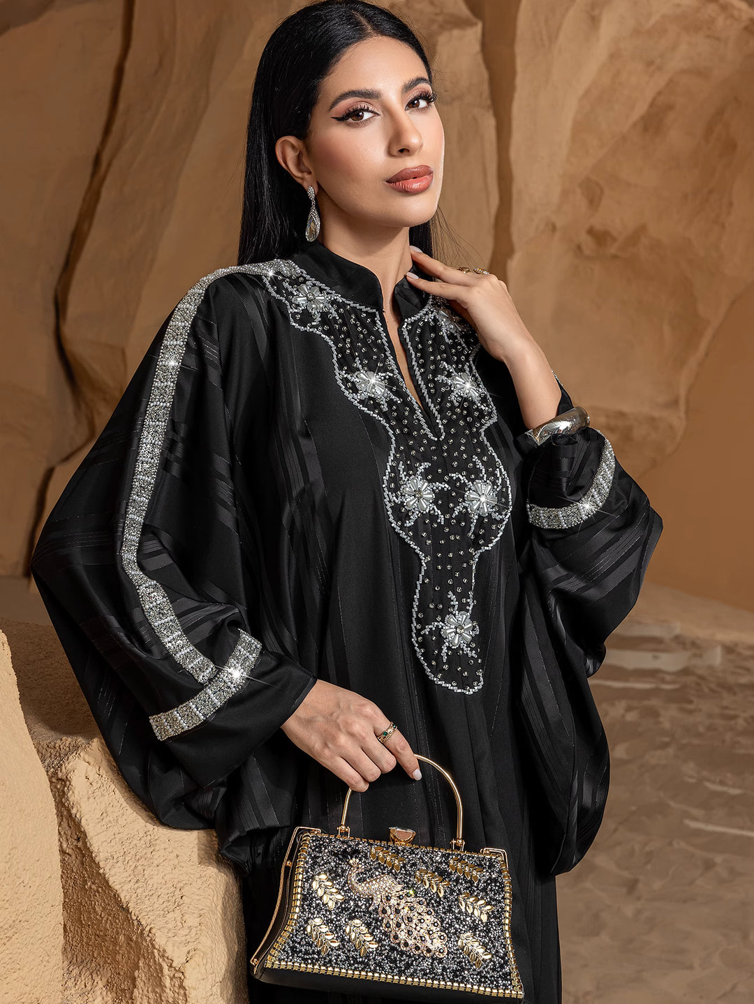 embroidered dress with flared sleeves - ZAHRALU