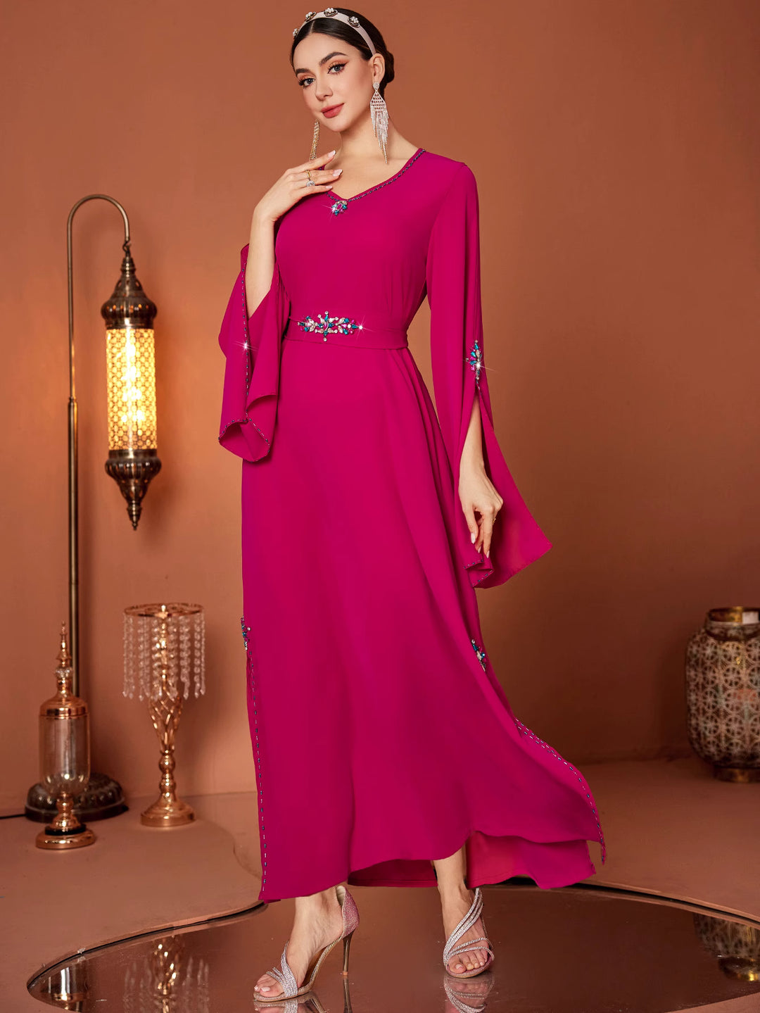 maßgeschneiderter Schlaganzug mit Satin-Puffärmeln – VALENCIA 