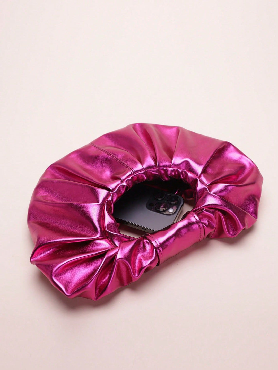 metallic ruched handle bag with circular silhouette – NOVANVI