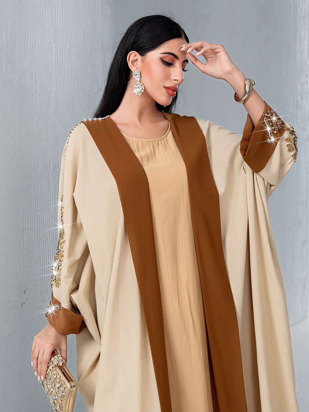 maßgeschneiderter Schlaganzug mit Satin-Puffärmeln – VALENCIA 