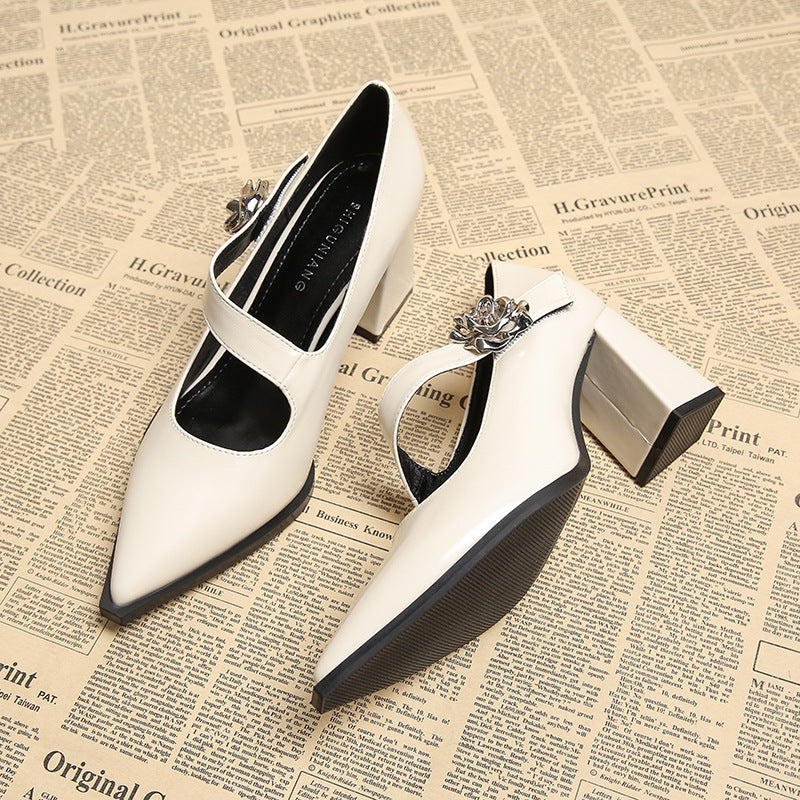 pointed toe block heels with floral strap detail – CAMILAQLI