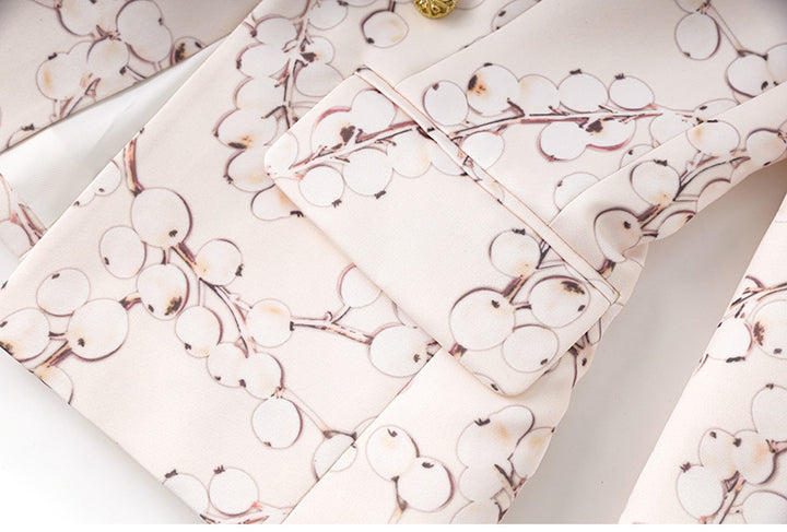 جاكيت مخملي بأزرار أمامية وحافة من الدانتيل الشفاف - صيفي