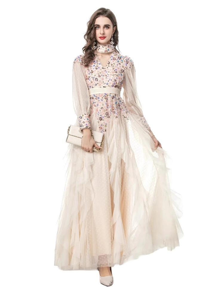 فستان تول بأكمام طويلة مع صدّار مزخرف – أورورا