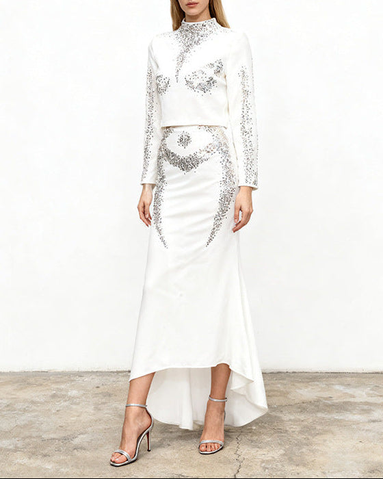 طقم مكون من بلوزة قصيرة مزينة بياقة عالية وتنورة بتصميم حورية البحر - أولوندا