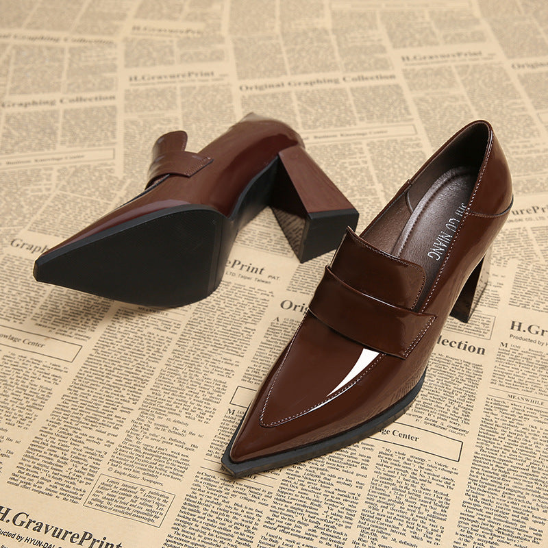 pointed-toe block heels with glossy strap - SIENARTI