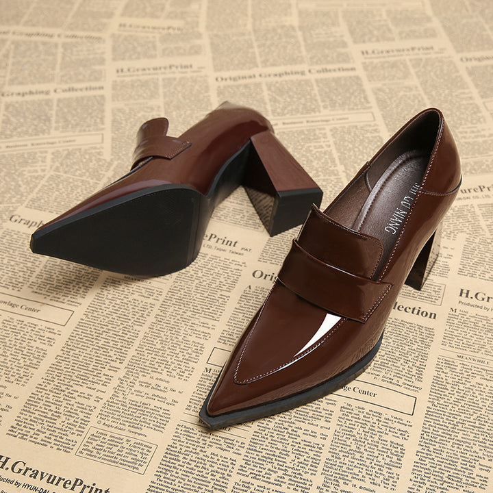 pointed-toe block heels with glossy strap - SIENARTI