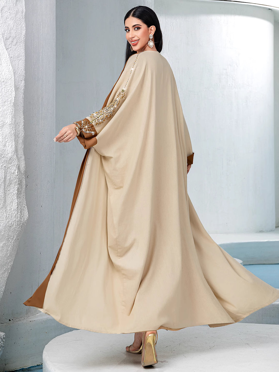 maßgeschneiderter Schlaganzug mit Satin-Puffärmeln – VALENCIA 