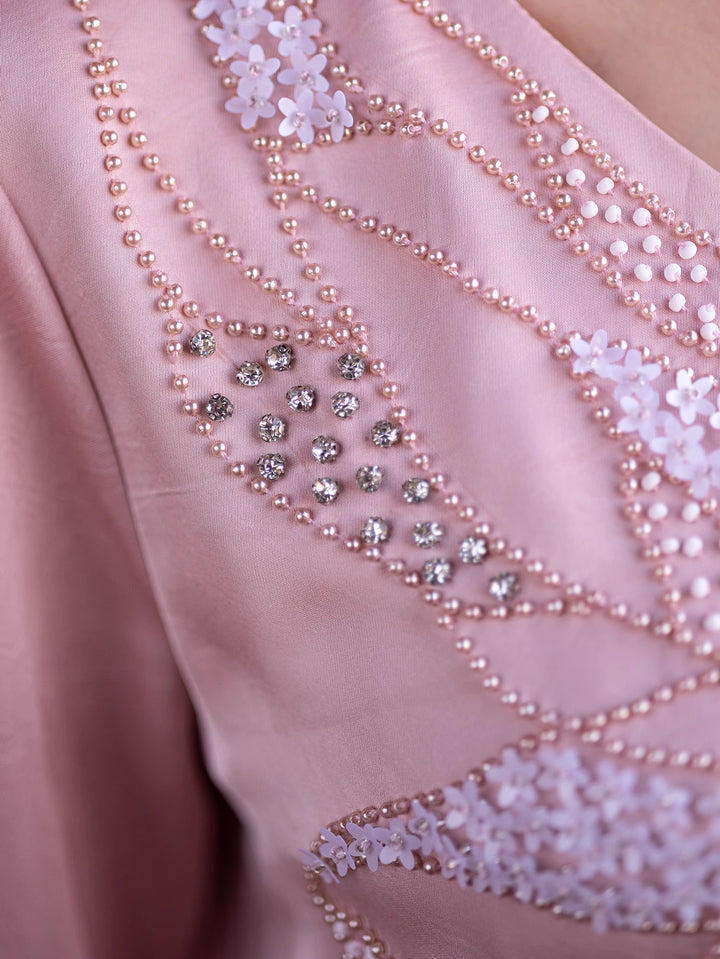 op maat gemaakte flare-pak met satijnen pofmouwen – VALENCIA 